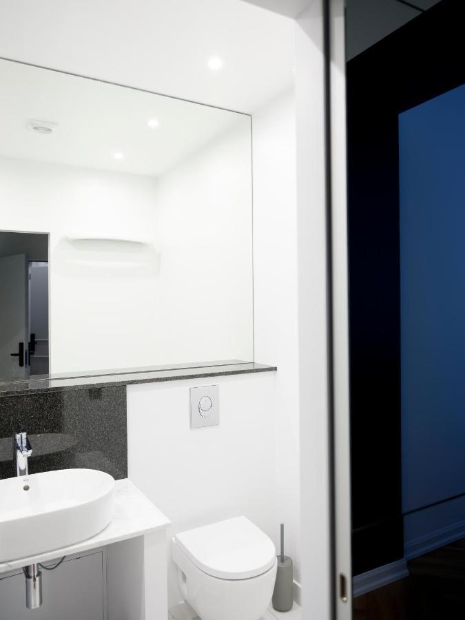 Miro Rooms Skolas - Quiet Chic, Free Parking, Self Check-In Riga Exterior foto